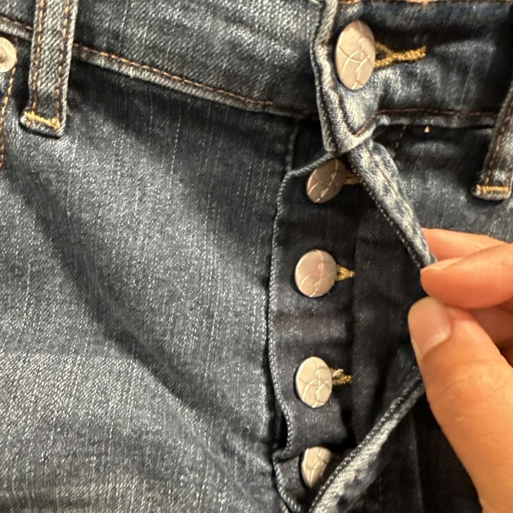 Jessica Simpson High Waist Distressed Denim Short Sz 8/29 Frayed Hem‎ Button Fly